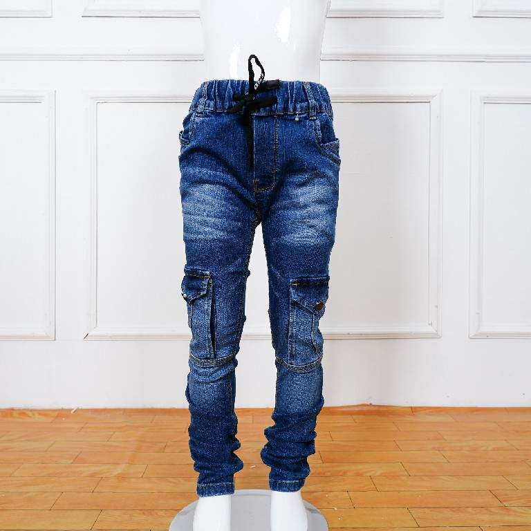 Celana panjang jeans Anak Pria 4.713 Celana panjang jeans Anak Pria 4.713