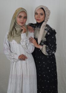 Gamis Elegan, Pilihan Tepat Muslimah Modern 2025